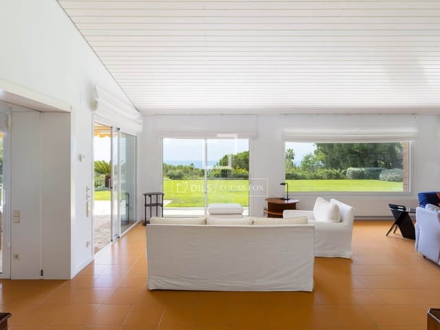 7 soverom Villa til salgs i Sant Vicenç de Montalt med svømmebasseng garasje - € 2 500 000 (Ref: 9961165)