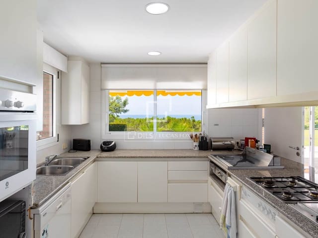 7 soverom Villa til salgs i Sant Vicenç de Montalt med svømmebasseng garasje - € 2 500 000 (Ref: 9961165)
