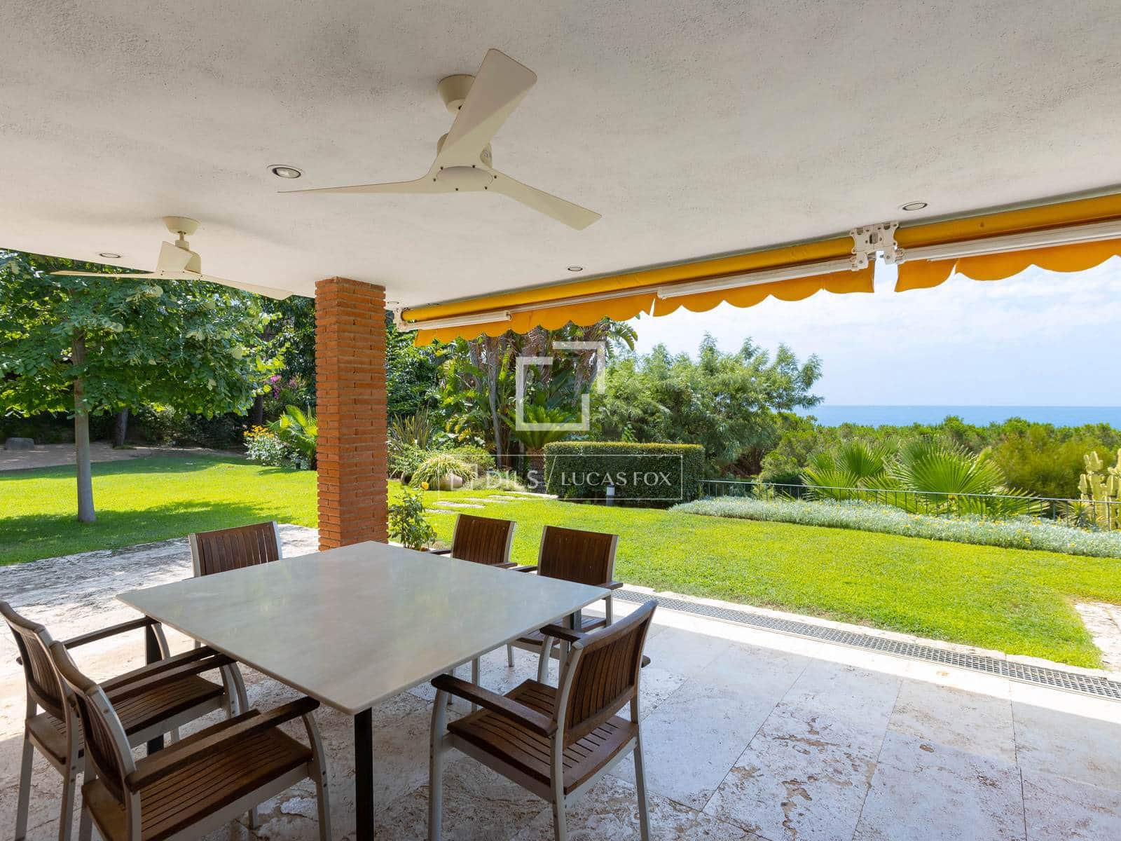 7 soverom Villa til salgs i Sant Vicenc de Montalt med svømmebasseng garasje - € 2 500 000 (Ref: 9961165)