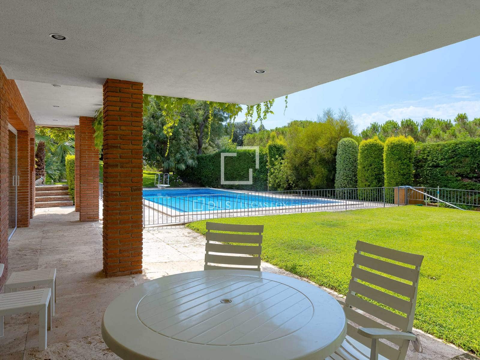 7 soverom Villa til salgs i Sant Vicenc de Montalt med svømmebasseng garasje - € 2 500 000 (Ref: 9961165)