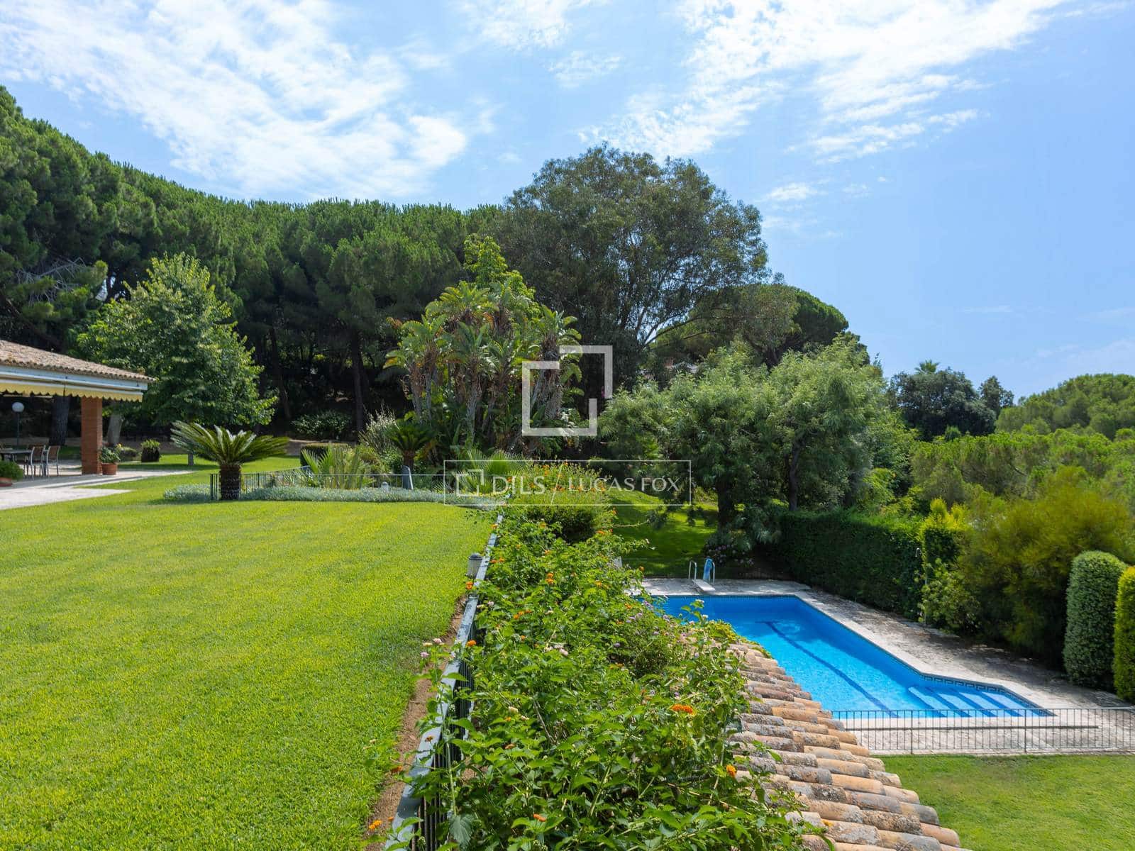 7 soverom Villa til salgs i Sant Vicenc de Montalt med svømmebasseng garasje - € 2 500 000 (Ref: 9961165)