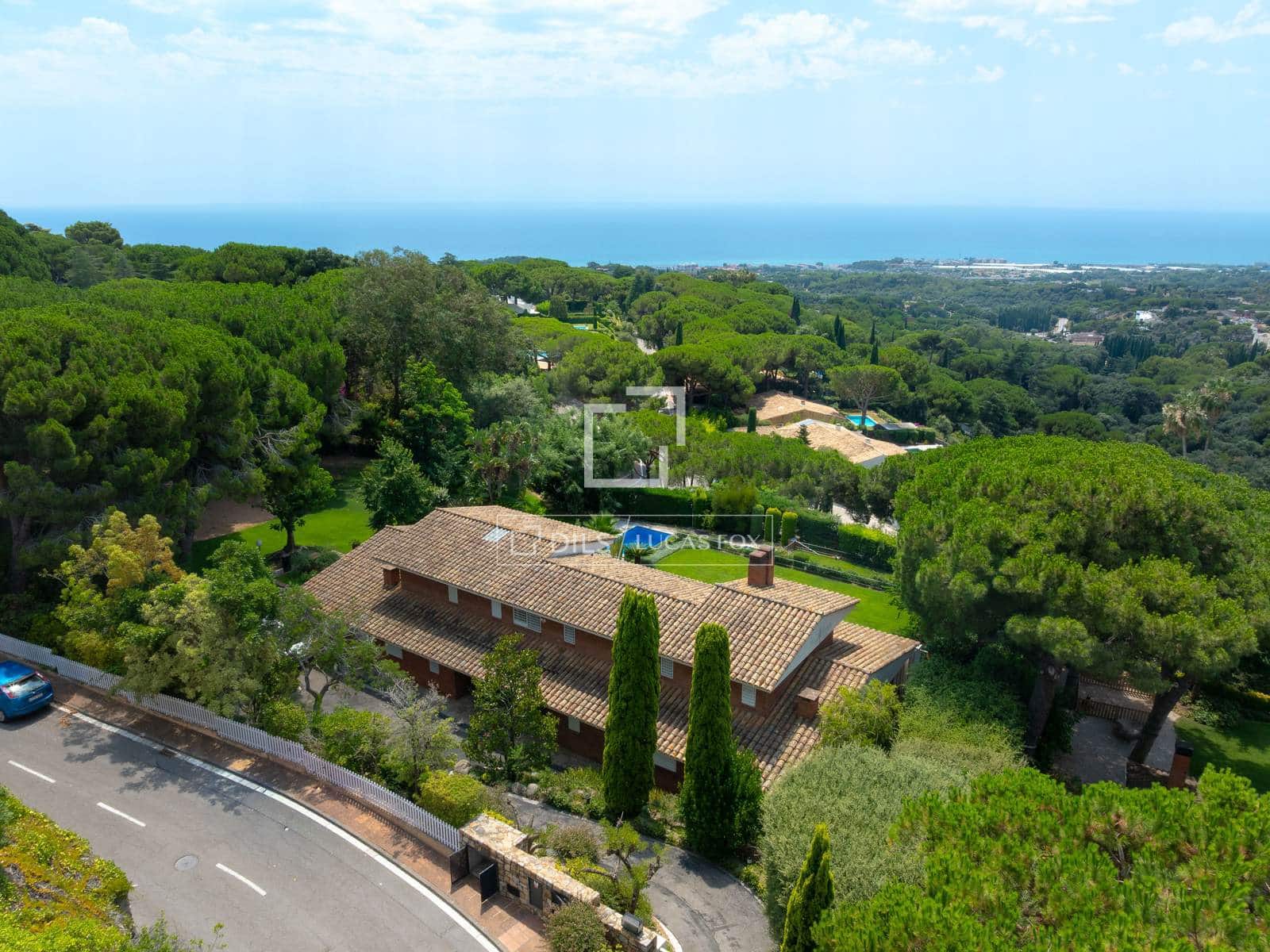 7 soverom Villa til salgs i Sant Vicenc de Montalt med svømmebasseng garasje - € 2 500 000 (Ref: 9961165)