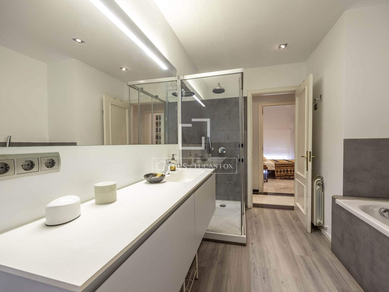 4 chambre Penthouse à vendre à Valence ville avec garage - 1 600 000 € (Ref: 9961167)