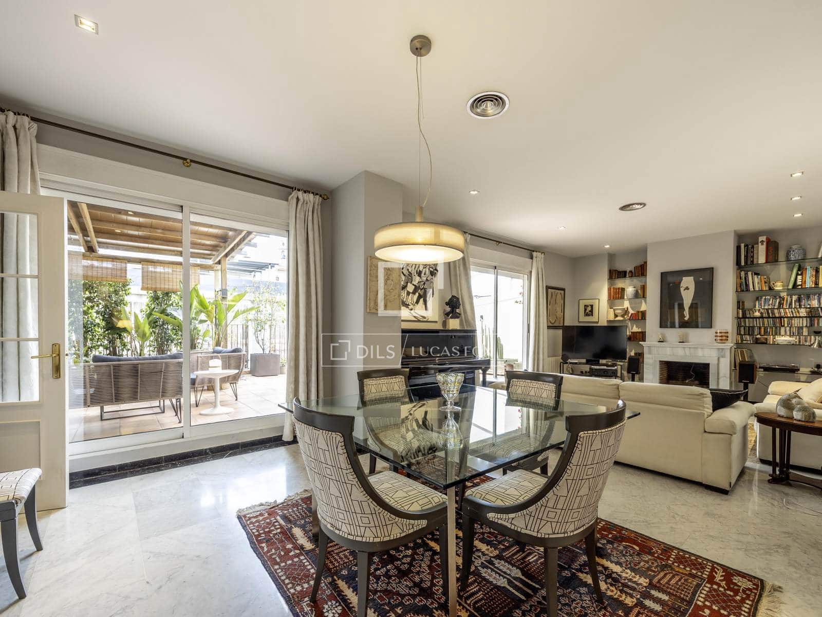 4 chambre Penthouse à vendre à Valence ville avec garage - 1 600 000 € (Ref: 9961167)