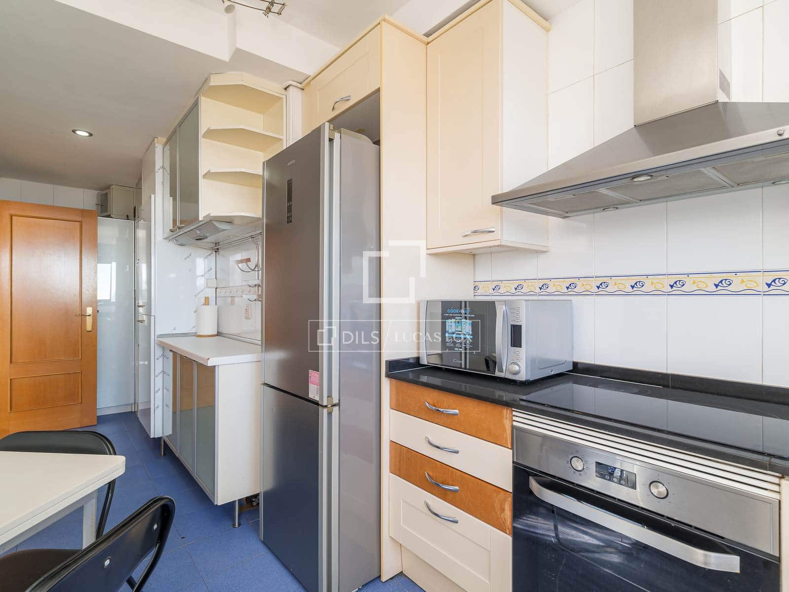 4 sovrum Lägenhet att hyra i Barcelona stad med garage - 3 200 € (Ref: 9961510)