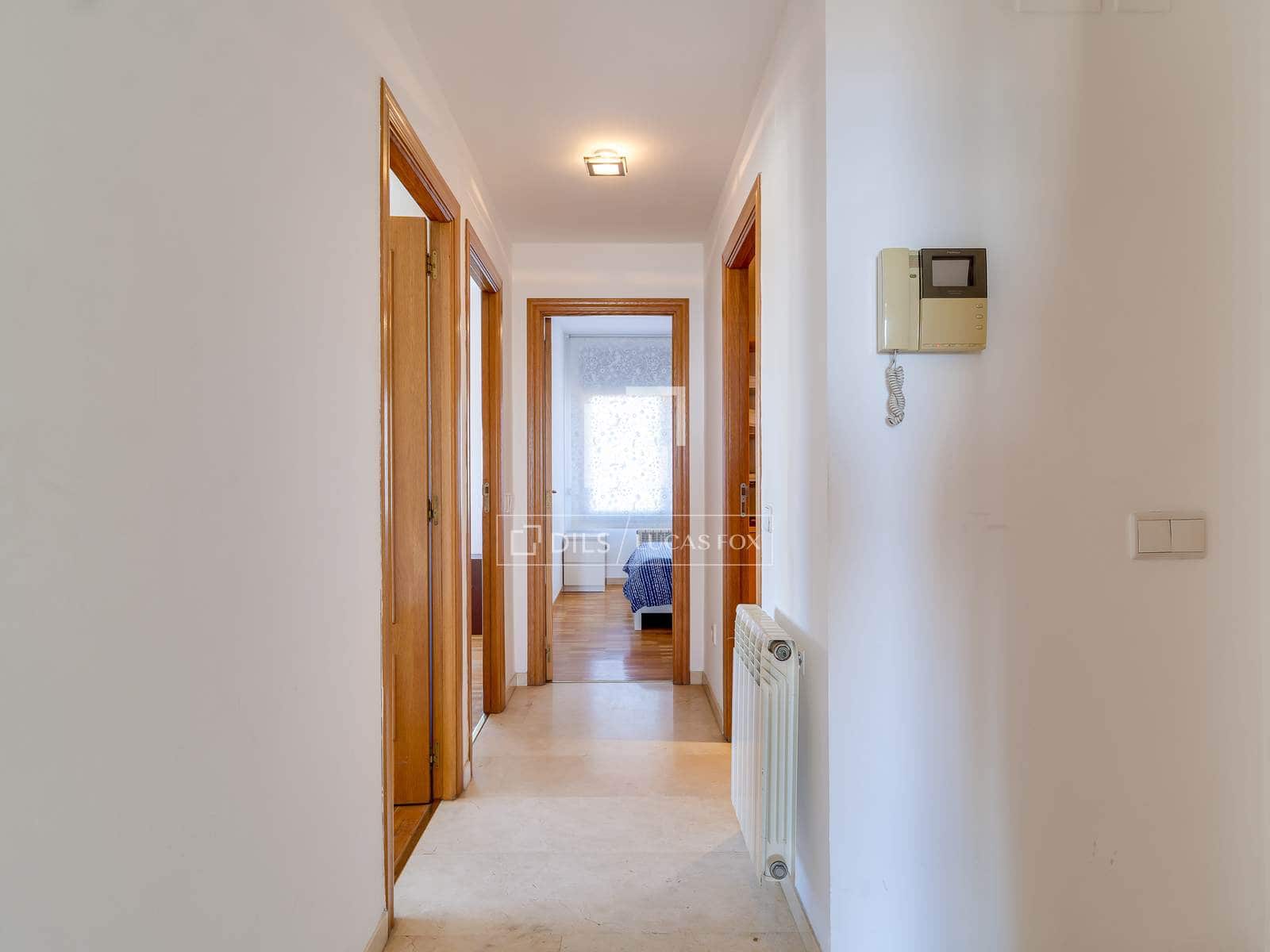 4 sovrum Lägenhet att hyra i Barcelona stad med garage - 3 200 € (Ref: 9961510)