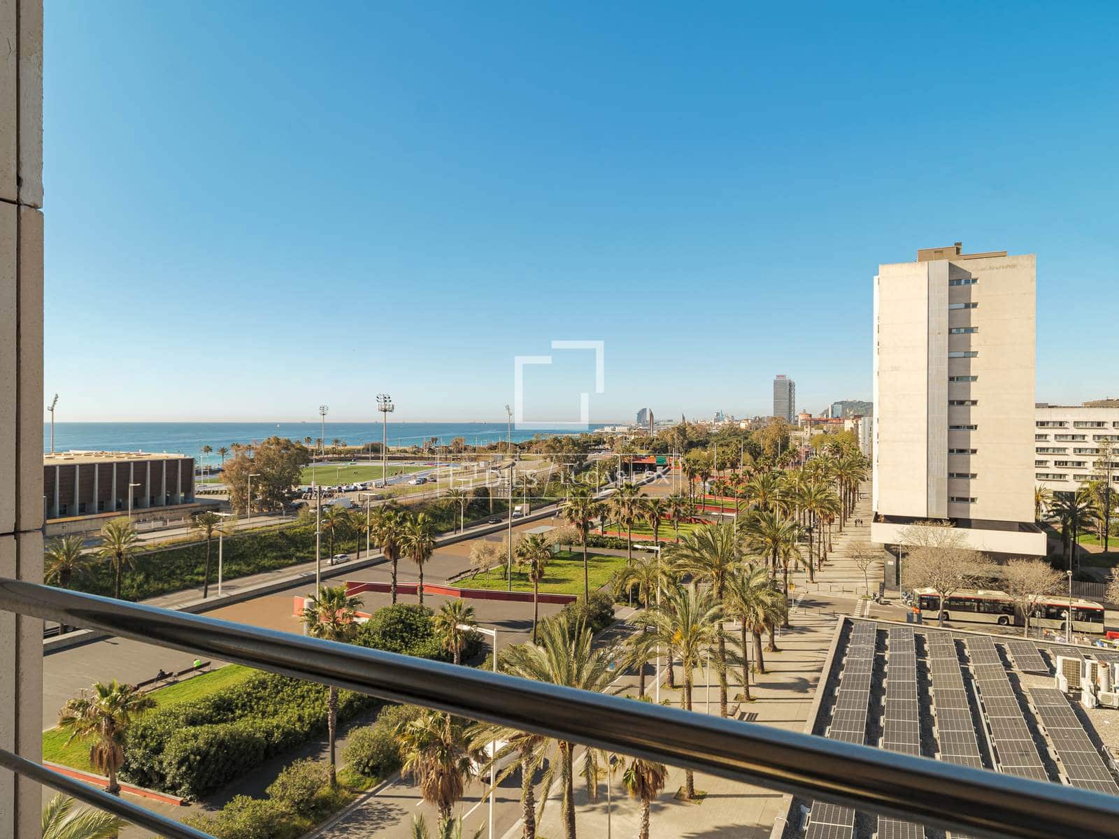 4 sovrum Lägenhet att hyra i Barcelona stad med garage - 3 200 € (Ref: 9961510)