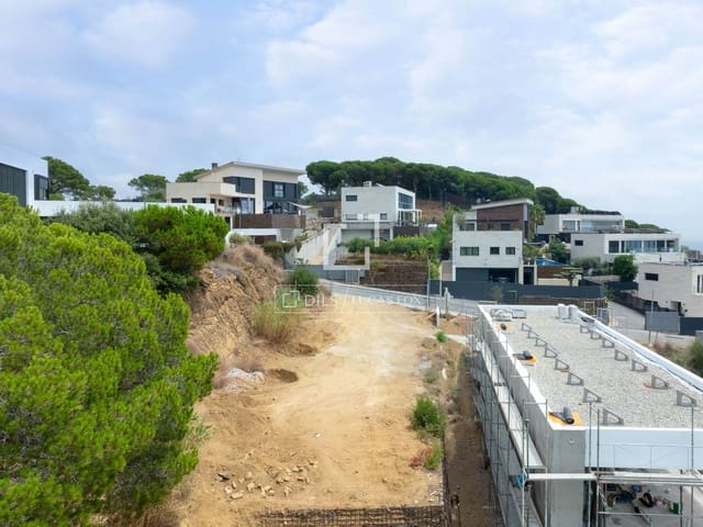 Building Plot for sale in Sant Vicenç de Montalt - € 470,000 (Ref: 9961511)