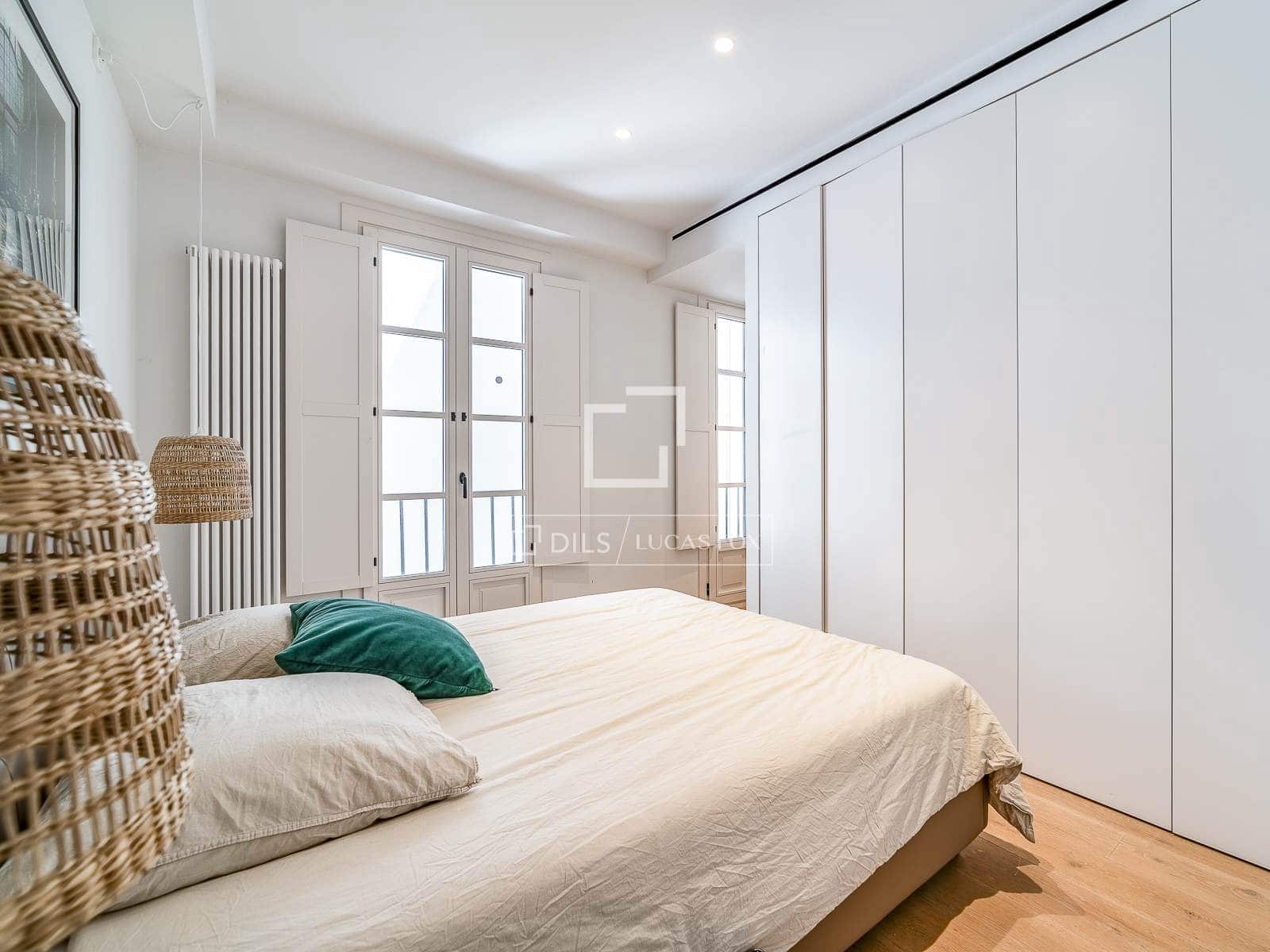 3 soveværelse Lejlighed til salg i Barcelona by - € 860.000 (Ref: 9961600)
