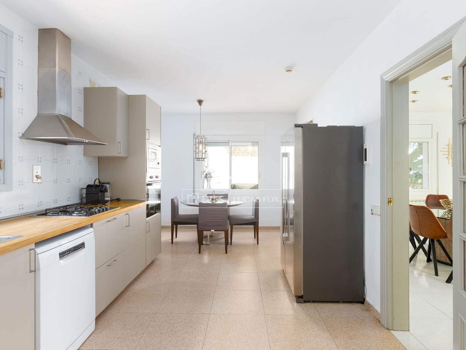 6 chambre Villa/Maison à vendre à Premia de Dalt avec piscine garage - 990 000 € (Ref: 9961601)