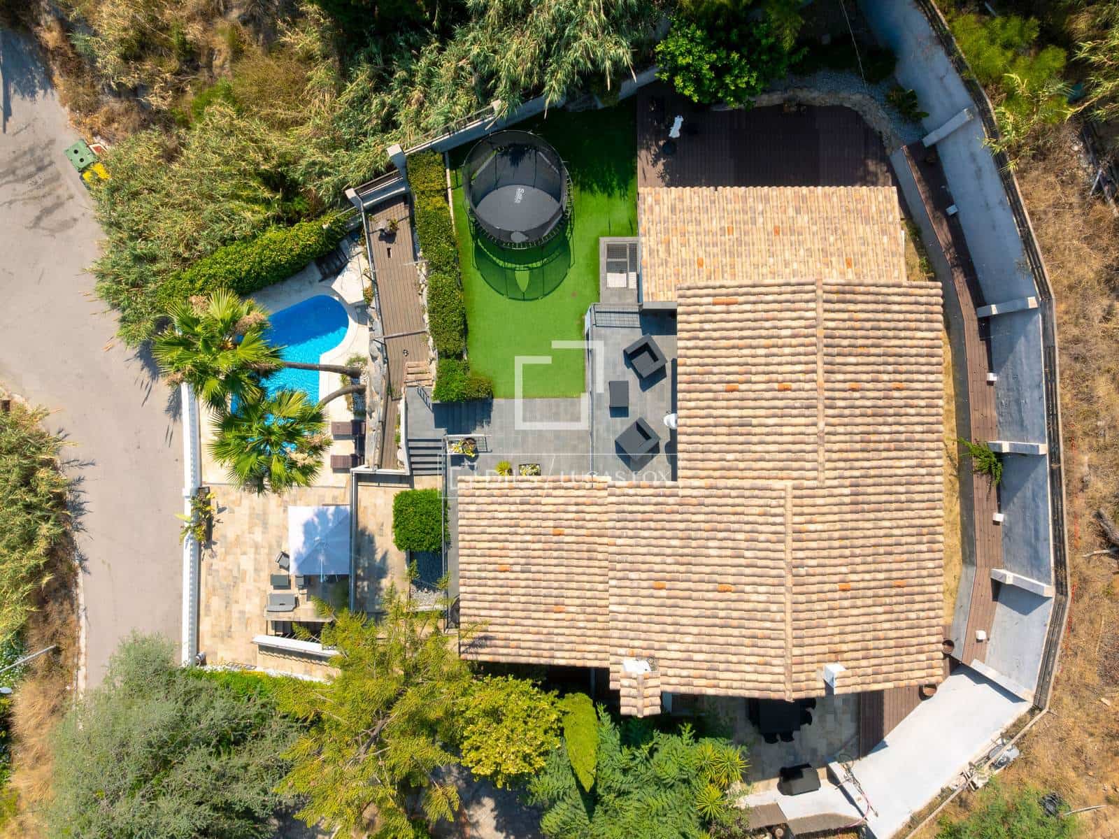 6 chambre Villa/Maison à vendre à Premia de Dalt avec piscine garage - 990 000 € (Ref: 9961601)