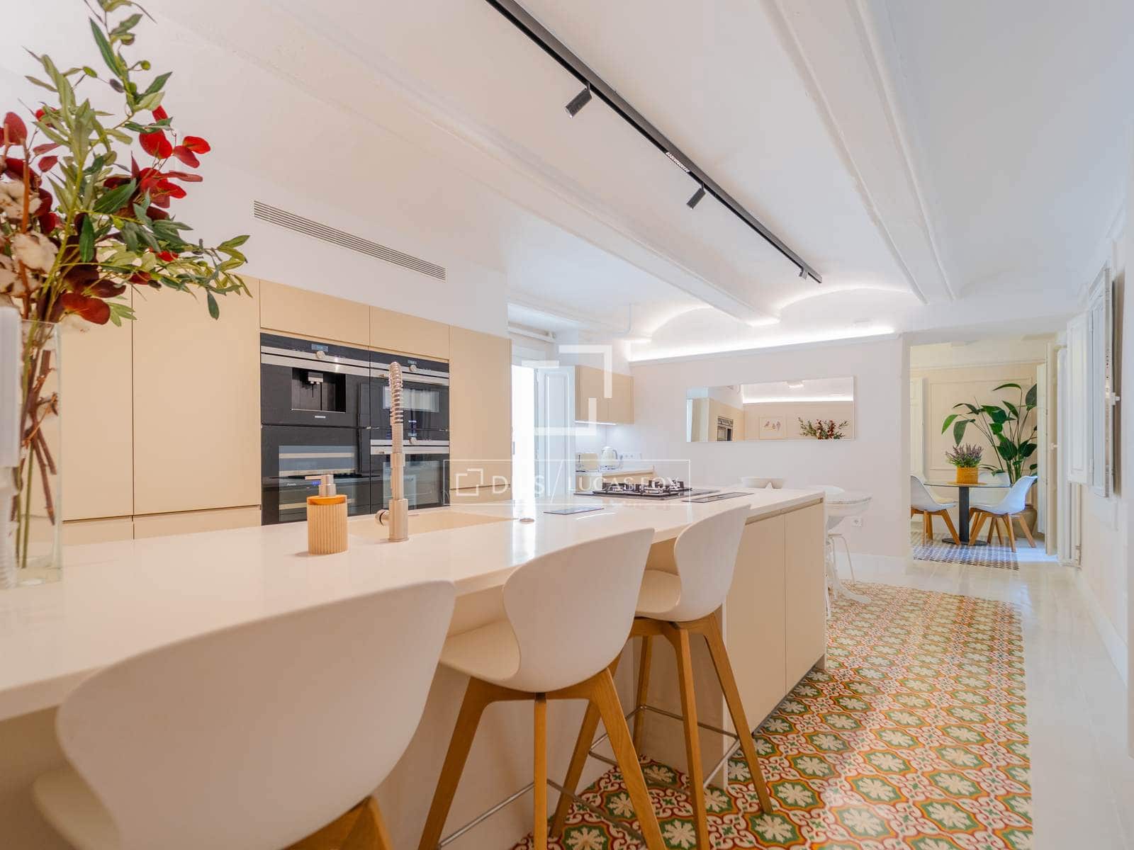 3 bedroom Apartment for rent in Valencia city - € 3,500 (Ref: 9961602)