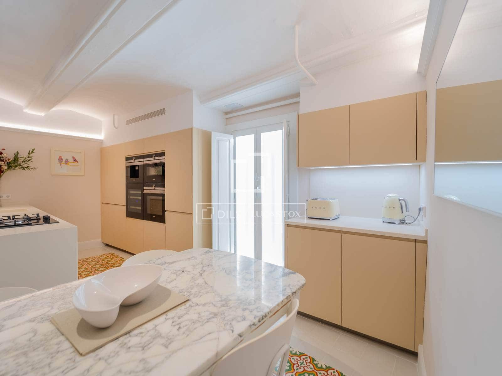 3 bedroom Apartment for rent in Valencia city - € 3,500 (Ref: 9961602)