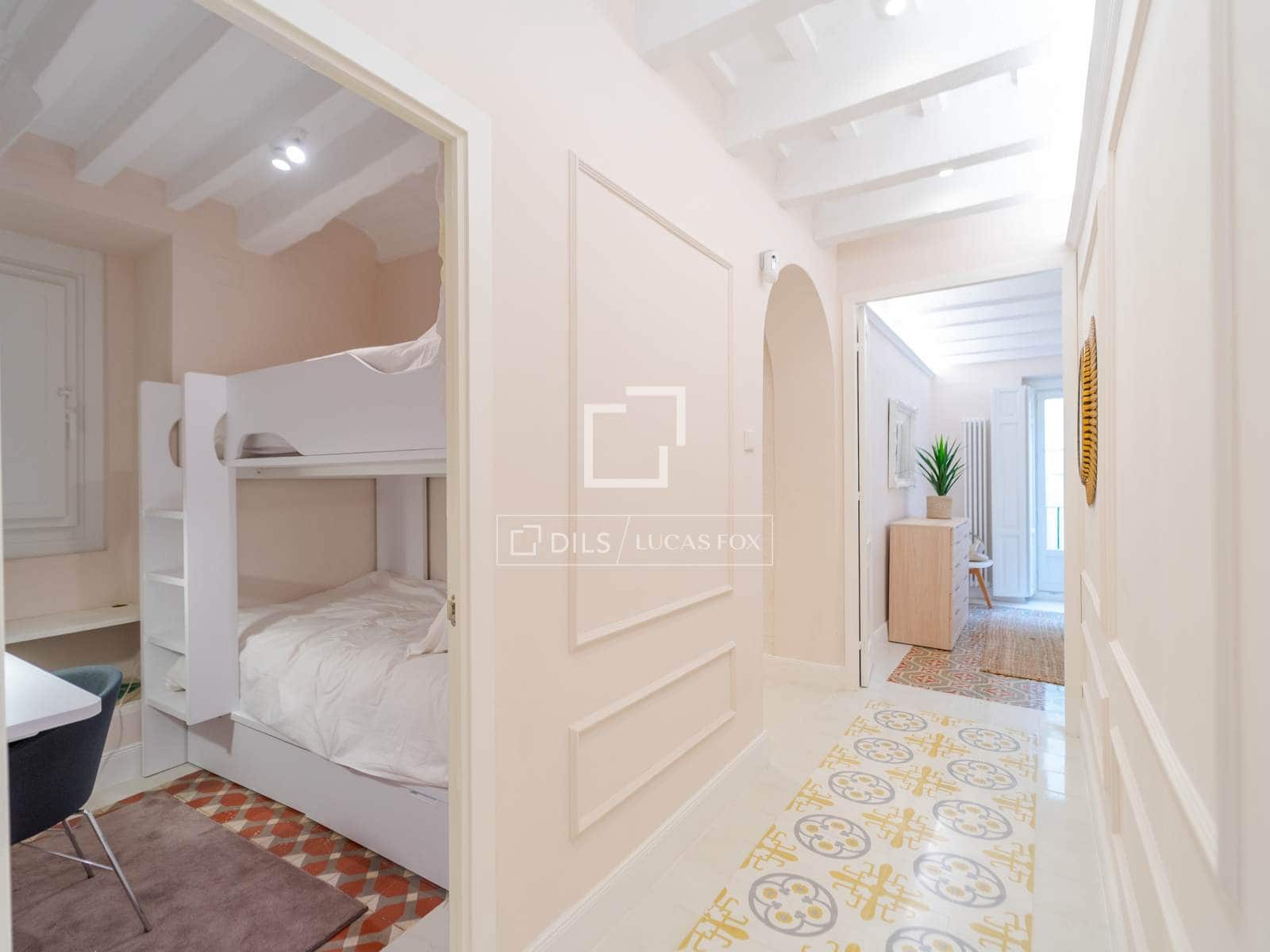 3 bedroom Apartment for rent in Valencia city - € 3,500 (Ref: 9961602)