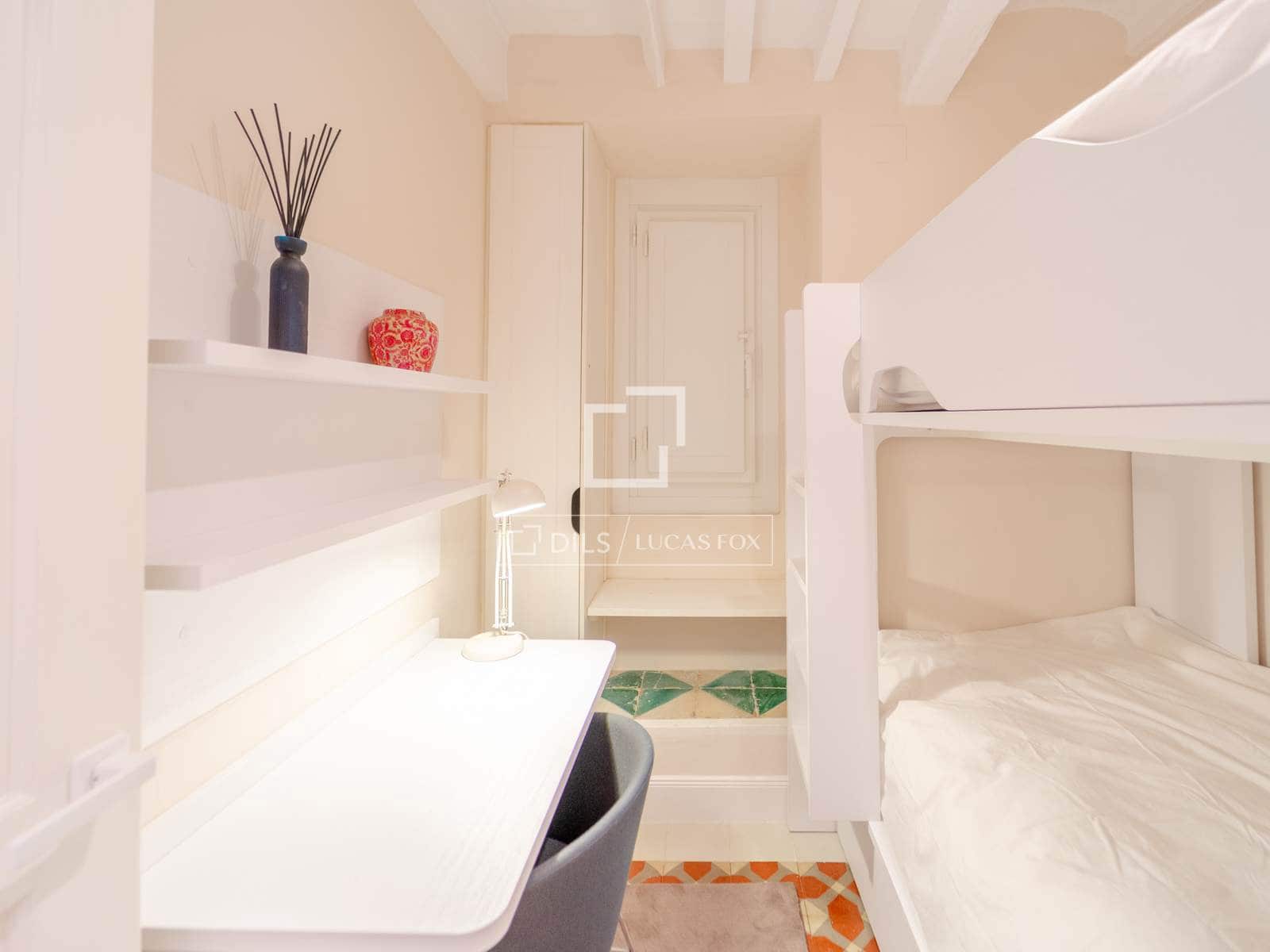 3 bedroom Apartment for rent in Valencia city - € 3,500 (Ref: 9961602)