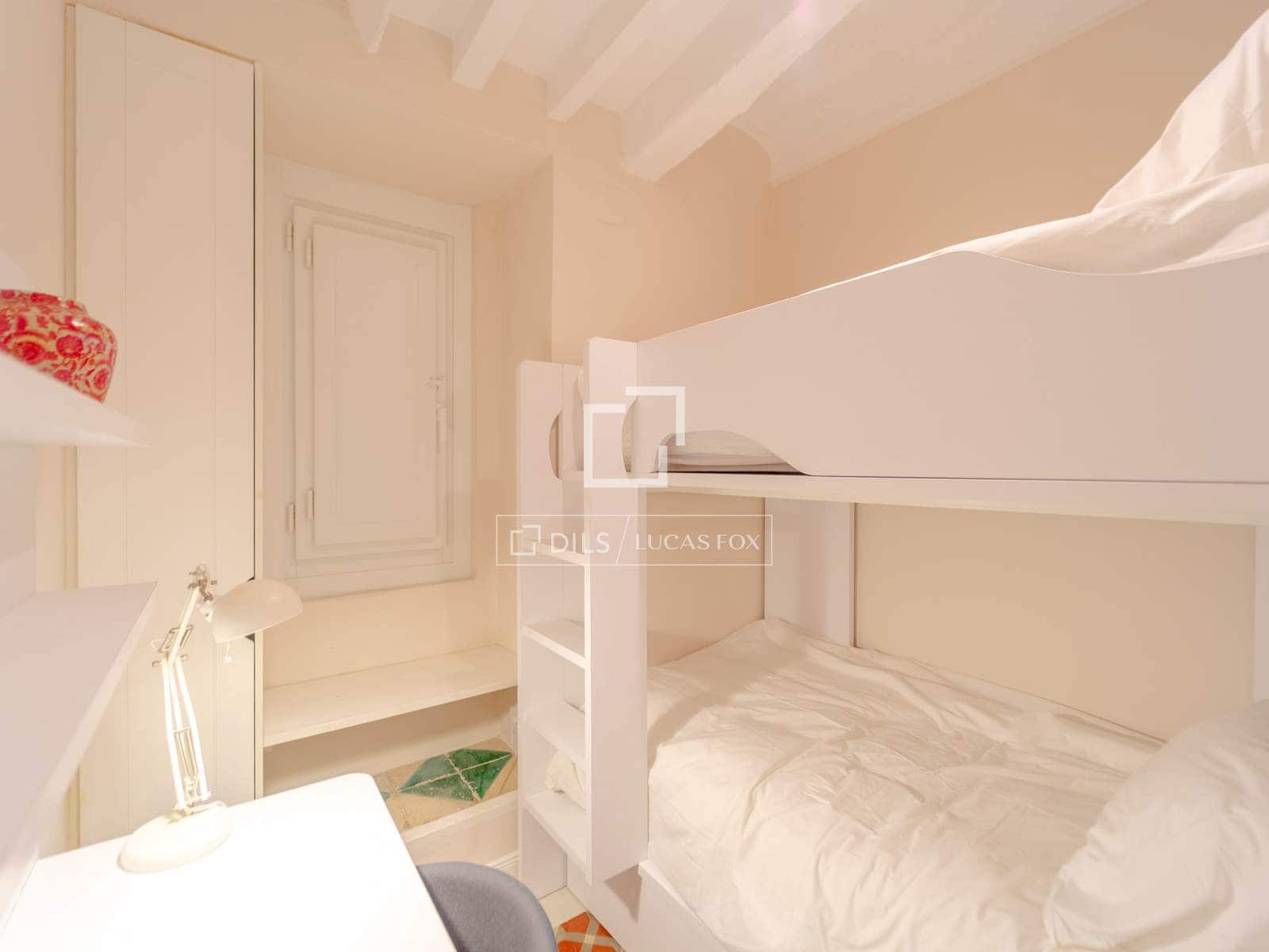 3 bedroom Apartment for rent in Valencia city - € 3,500 (Ref: 9961602)