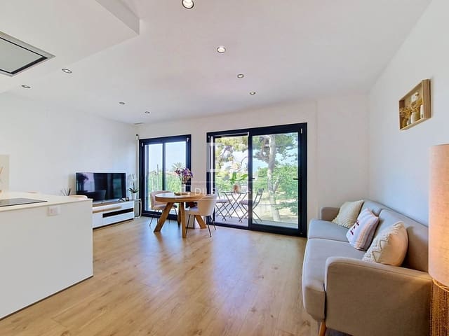 2 quarto Apartamento para venda em Vilanova i la Geltrú com piscina - 480 000 € (Ref: 9961603)