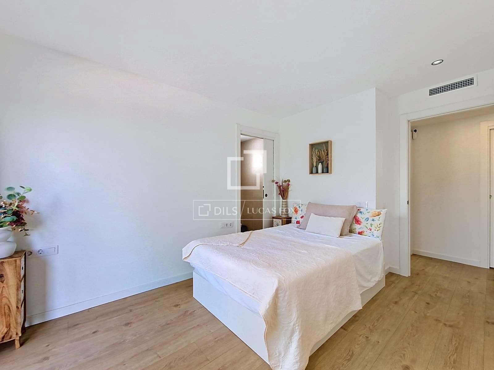 2 quarto Apartamento para venda em Vilanova i la Geltru com piscina - 480 000 € (Ref: 9961603)