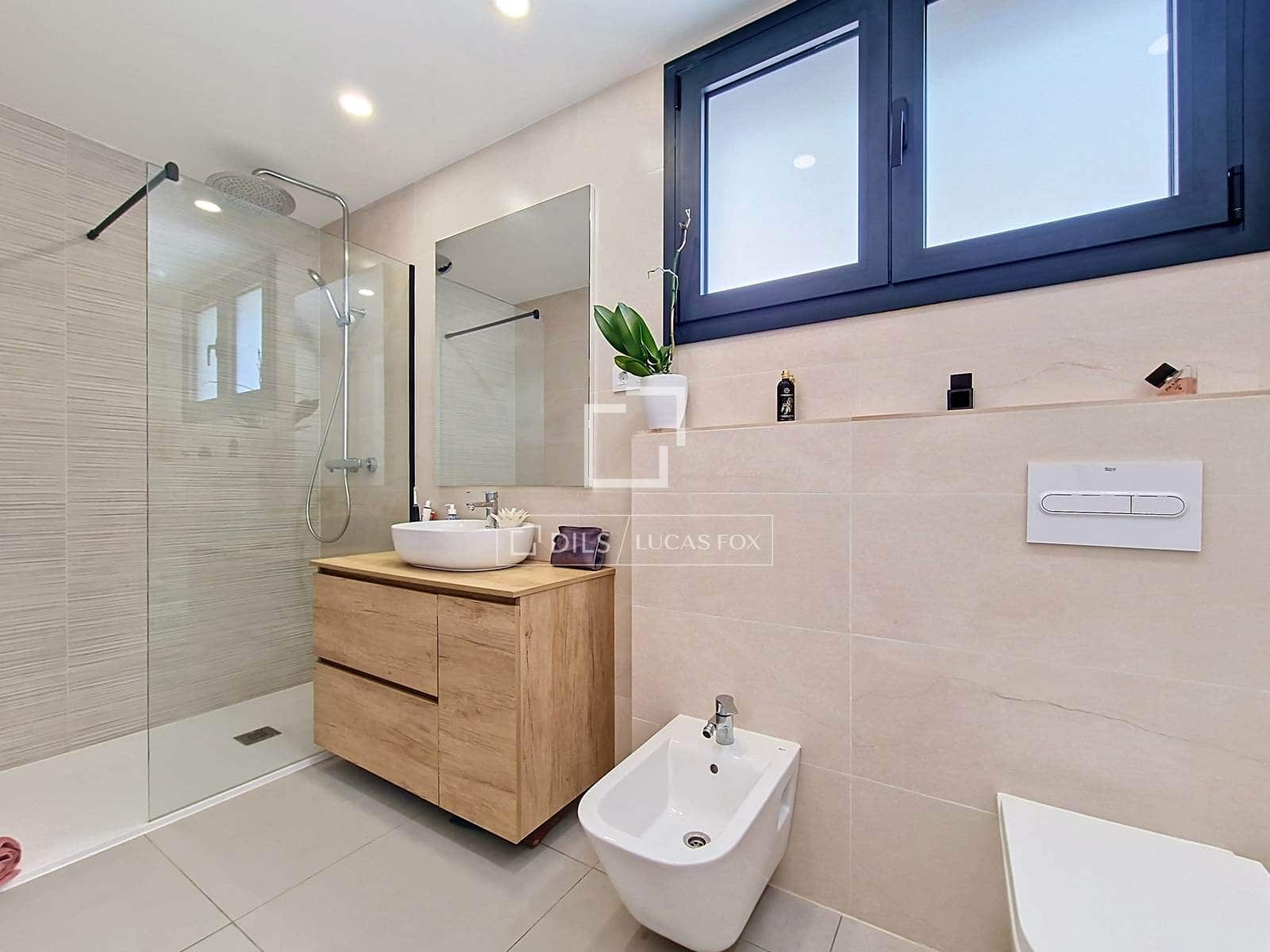 2 quarto Apartamento para venda em Vilanova i la Geltru com piscina - 480 000 € (Ref: 9961603)