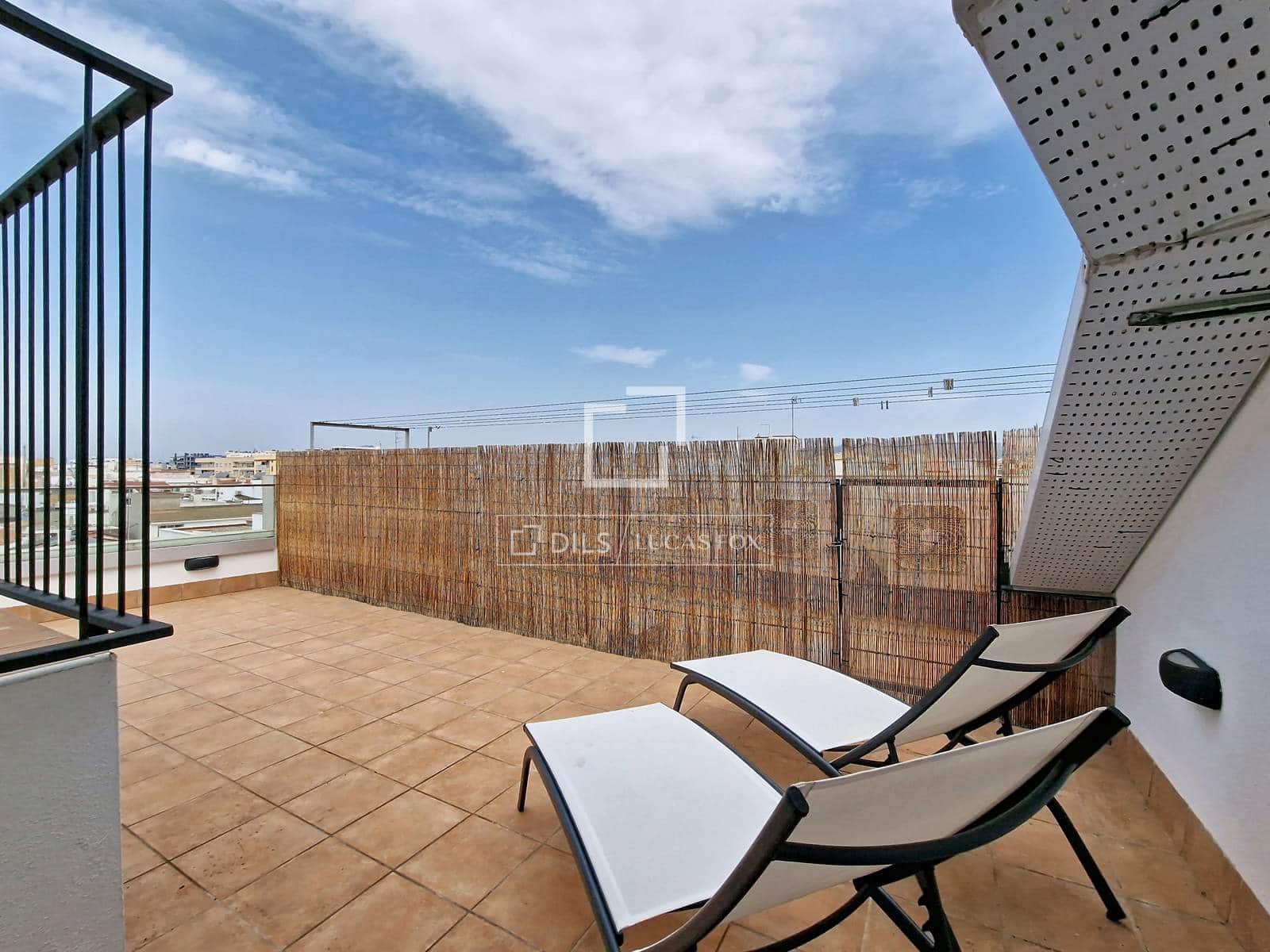 2 quarto Apartamento para venda em Vilanova i la Geltru com piscina - 480 000 € (Ref: 9961603)