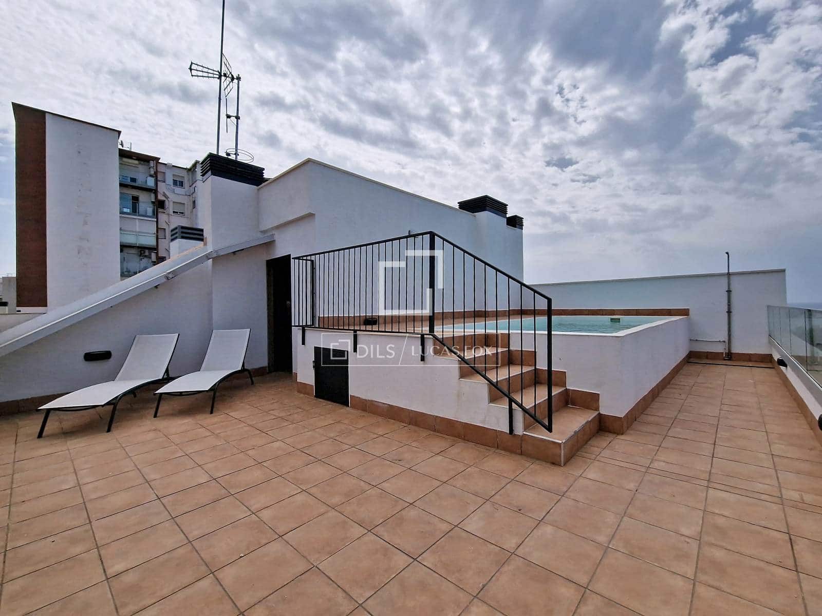 2 quarto Apartamento para venda em Vilanova i la Geltru com piscina - 480 000 € (Ref: 9961603)