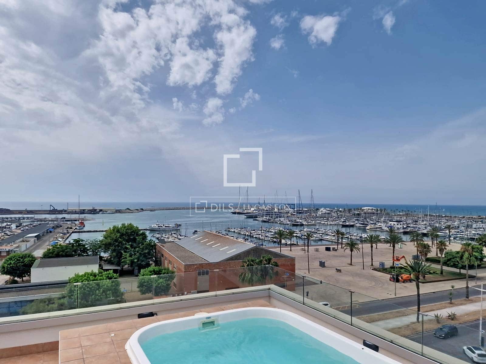2 quarto Apartamento para venda em Vilanova i la Geltru com piscina - 480 000 € (Ref: 9961603)