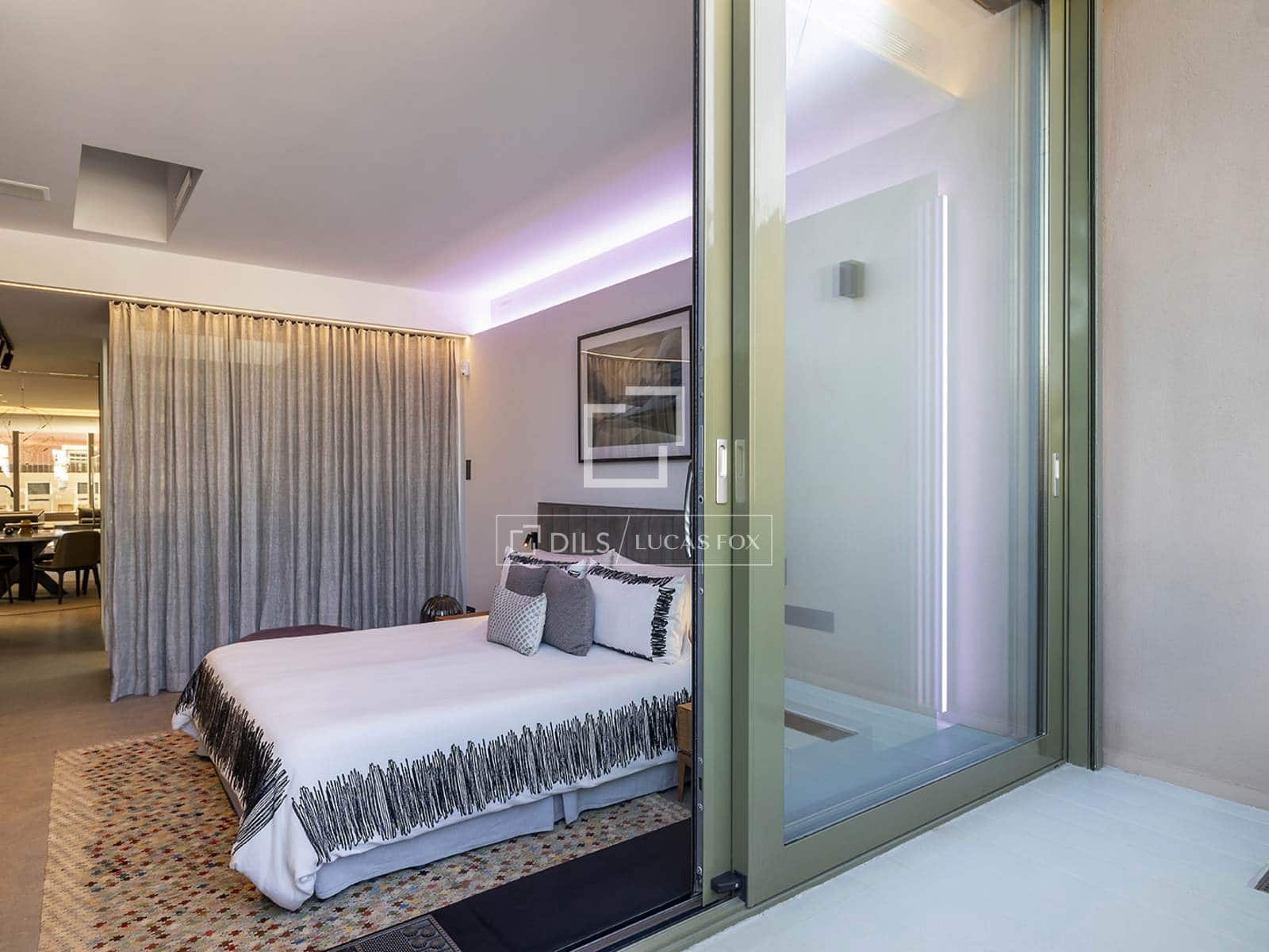 2 soverom Leilighet til leie i Barcelona by - € 12 000 (Ref: 9961701)