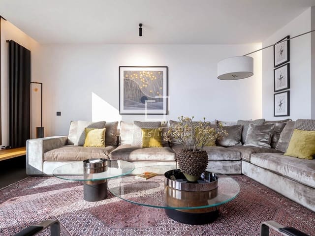 2 soveværelse Lejlighed til leje i Barcelona by - € 12.000 (Ref: 9961701)