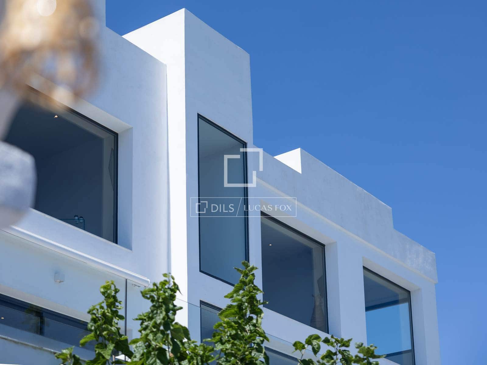 4 Zimmer Villa zu verkaufen in Salobrena mit Pool Garage - 1.349.000 € (Ref: 9961704)