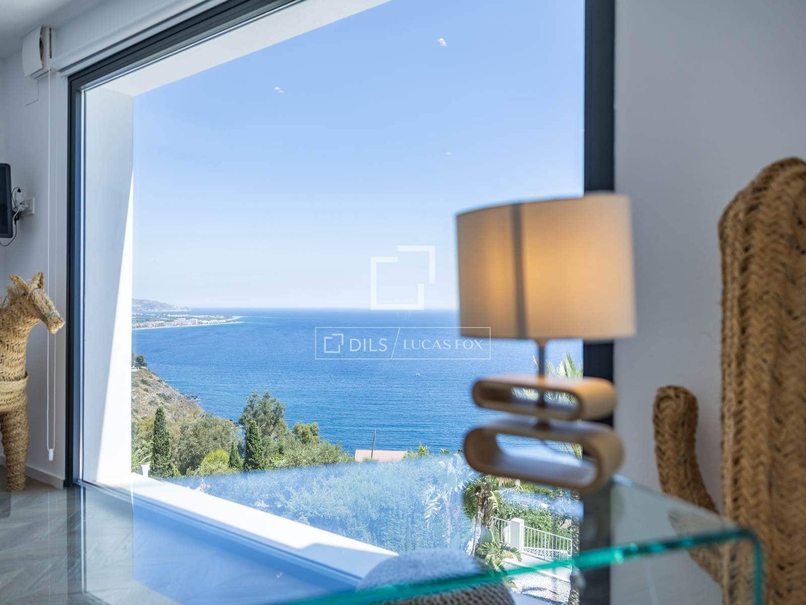 4 Zimmer Villa zu verkaufen in Salobrena mit Pool Garage - 1.349.000 € (Ref: 9961704)
