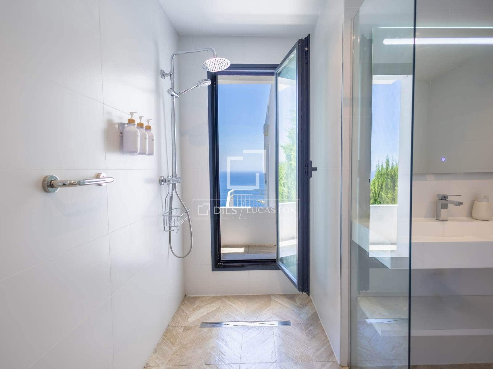 4 Zimmer Villa zu verkaufen in Salobrena mit Pool Garage - 1.349.000 € (Ref: 9961704)