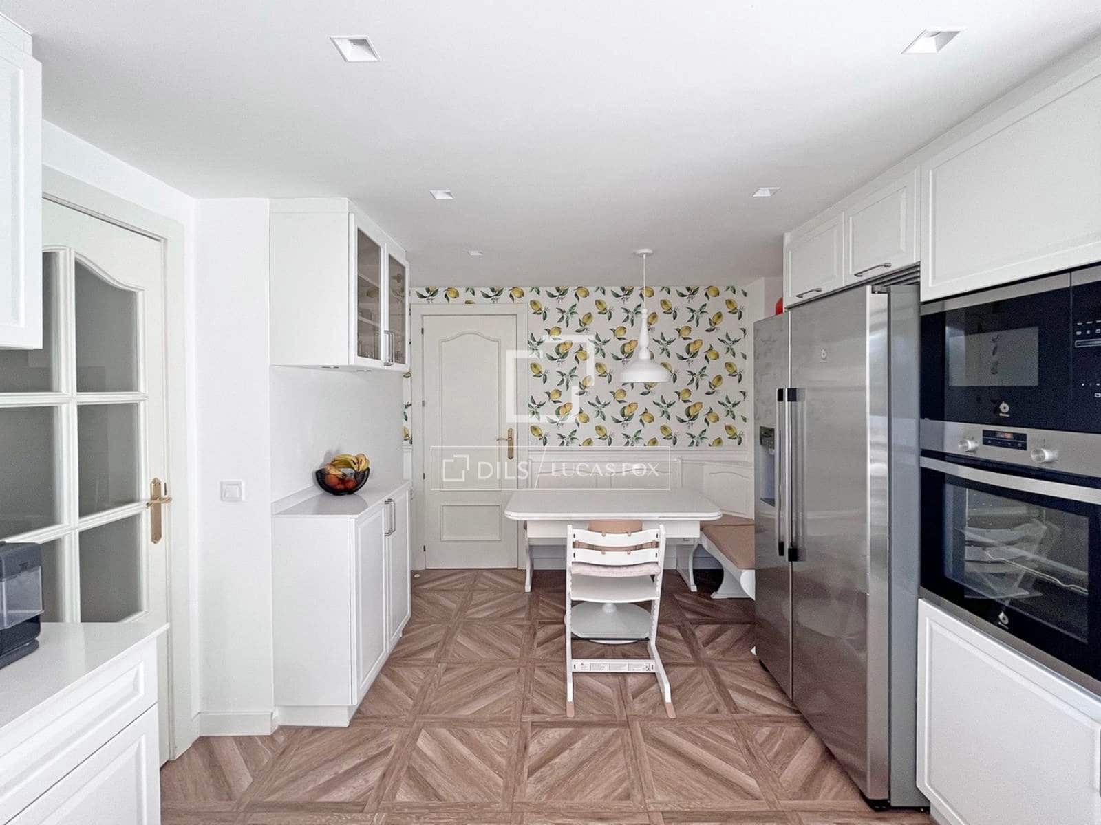 7 slaapkamer Villa te koop in Majadahonda met zwembad garage - € 1.490.000 (Ref: 9961839)