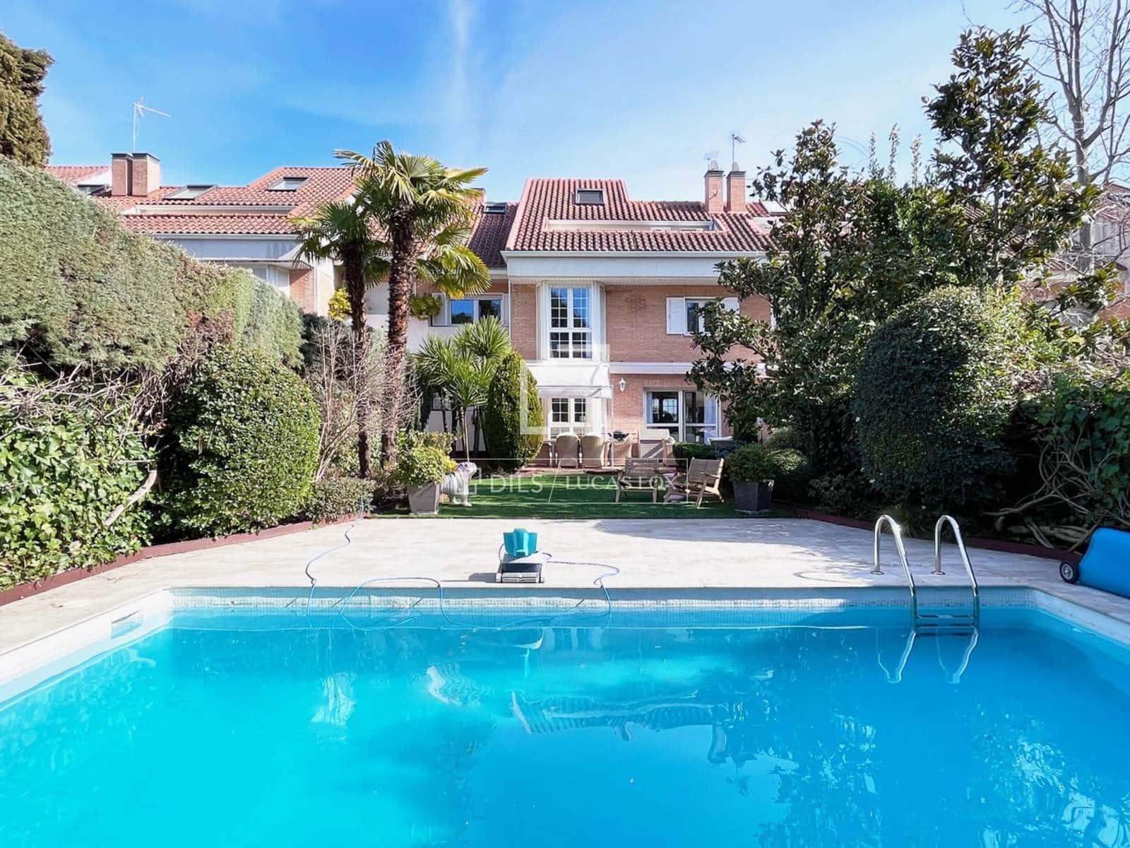 7 slaapkamer Villa te koop in Majadahonda met zwembad garage - € 1.490.000 (Ref: 9961839)