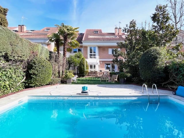 7 slaapkamer Villa te koop in Majadahonda met zwembad garage - € 1.490.000 (Ref: 9961839)