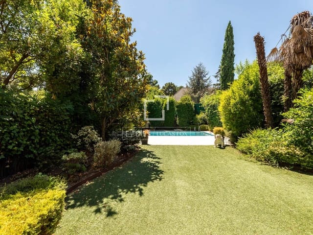 7 slaapkamer Villa te koop in Majadahonda met zwembad garage - € 1.490.000 (Ref: 9961839)