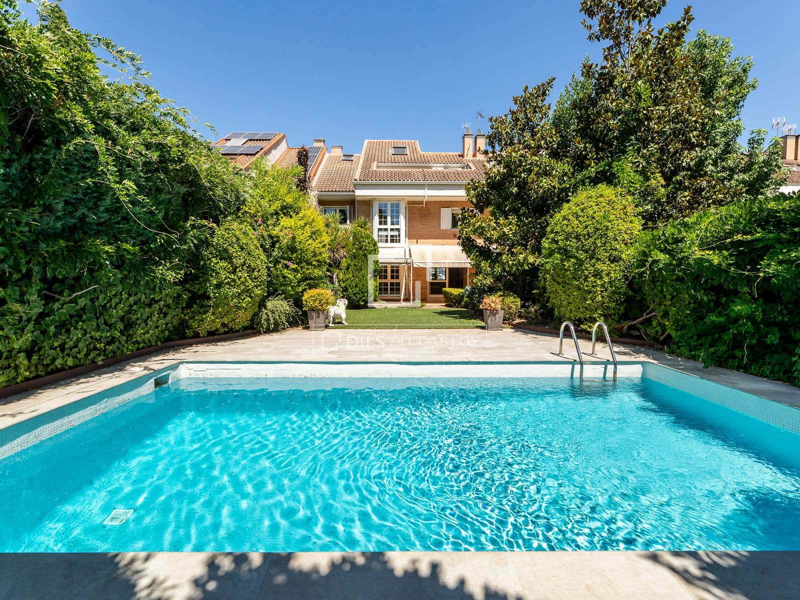 7 bedroom Villa for sale in Majadahonda with pool garage - € 1,490,000 (Ref: 9961839)