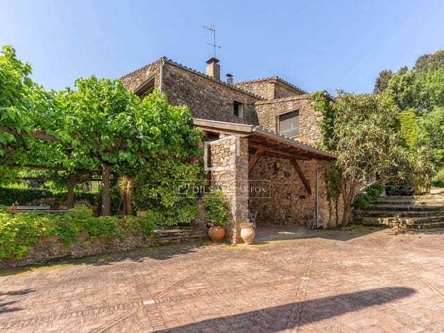 5 slaapkamer Finca/Landhuis te koop in Madremanya met zwembad - € 990.000 (Ref: 9964131)