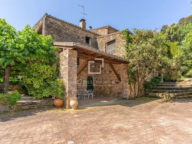 5 slaapkamer Finca/Landhuis te koop in Madremanya met zwembad - € 990.000 (Ref: 9964131)