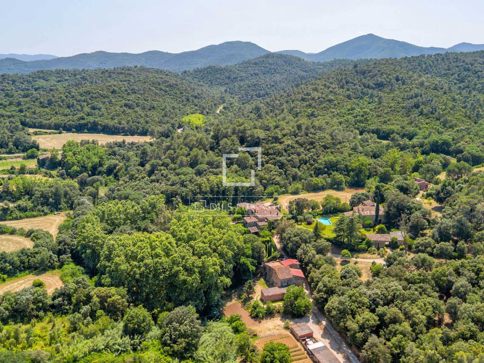 5 chambre Finca/Maison de Campagne à vendre à Madremanya avec piscine - 990 000 € (Ref: 9964131)