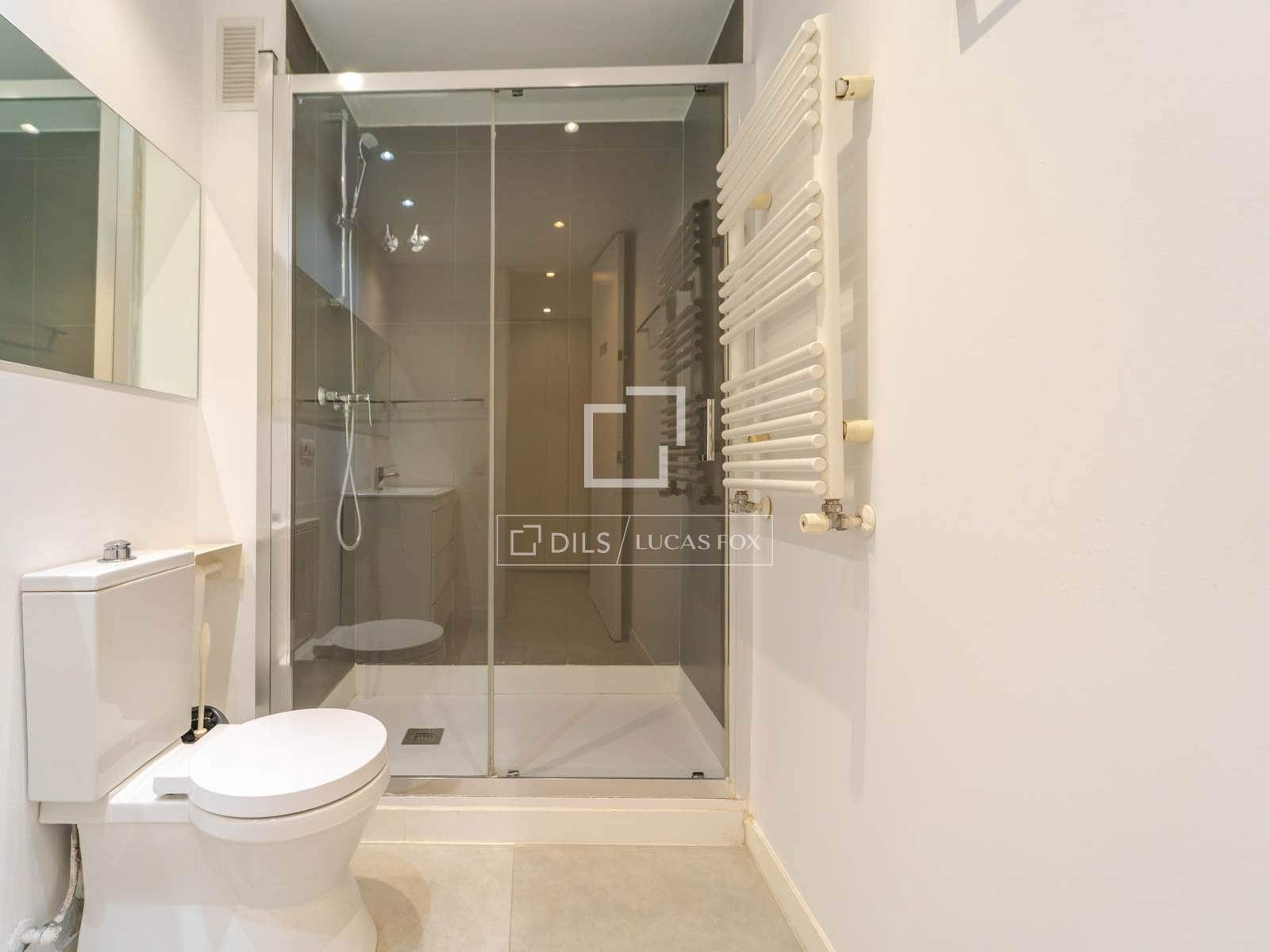 3 bedroom Apartment for rent in Valencia city with garage - € 2,000 (Ref: 9964133)