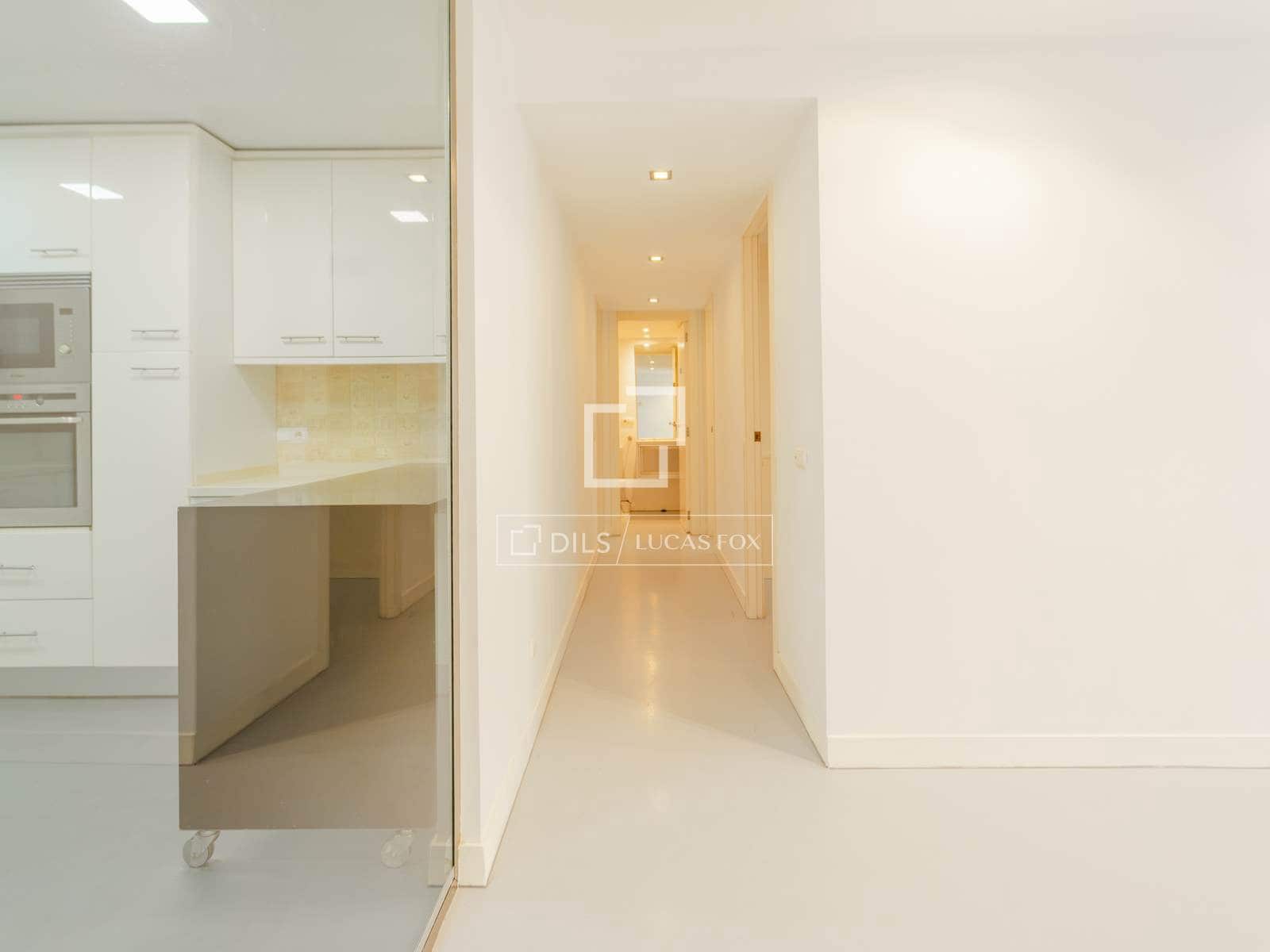 3 bedroom Apartment for rent in Valencia city with garage - € 2,000 (Ref: 9964133)