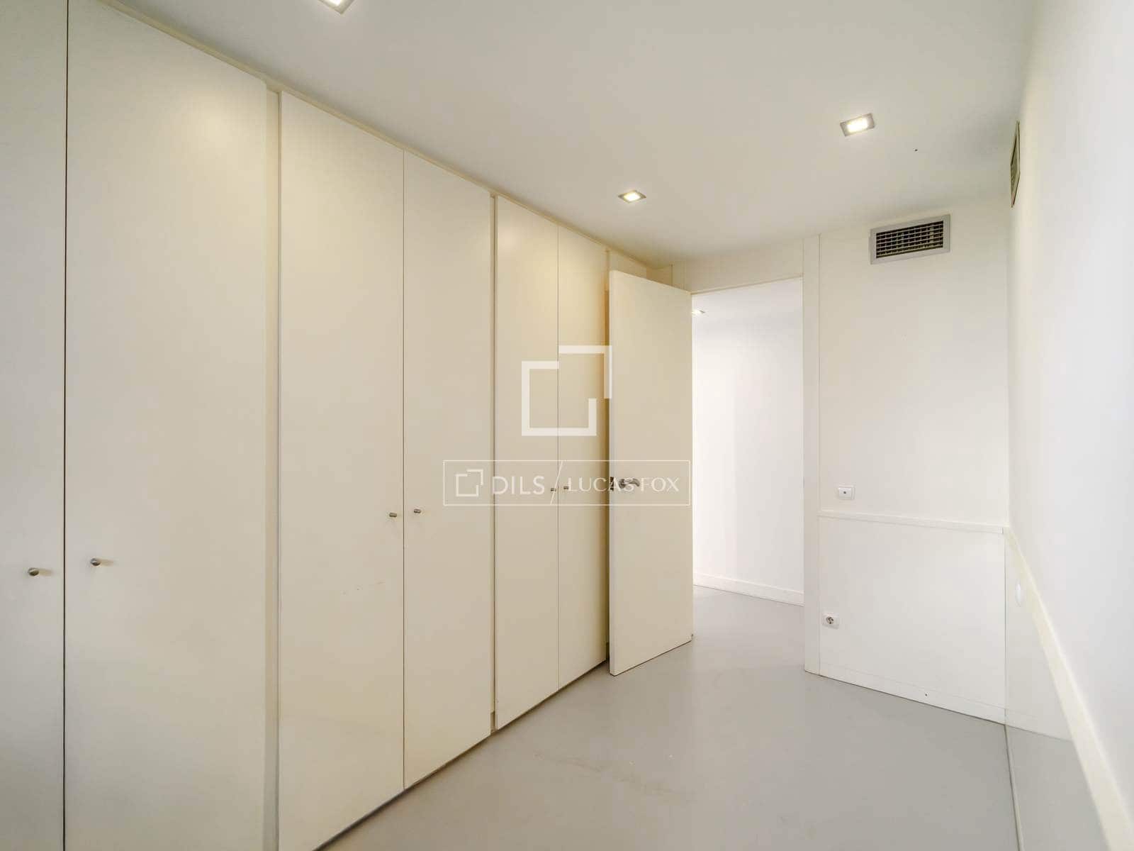 3 bedroom Apartment for rent in Valencia city with garage - € 2,000 (Ref: 9964133)