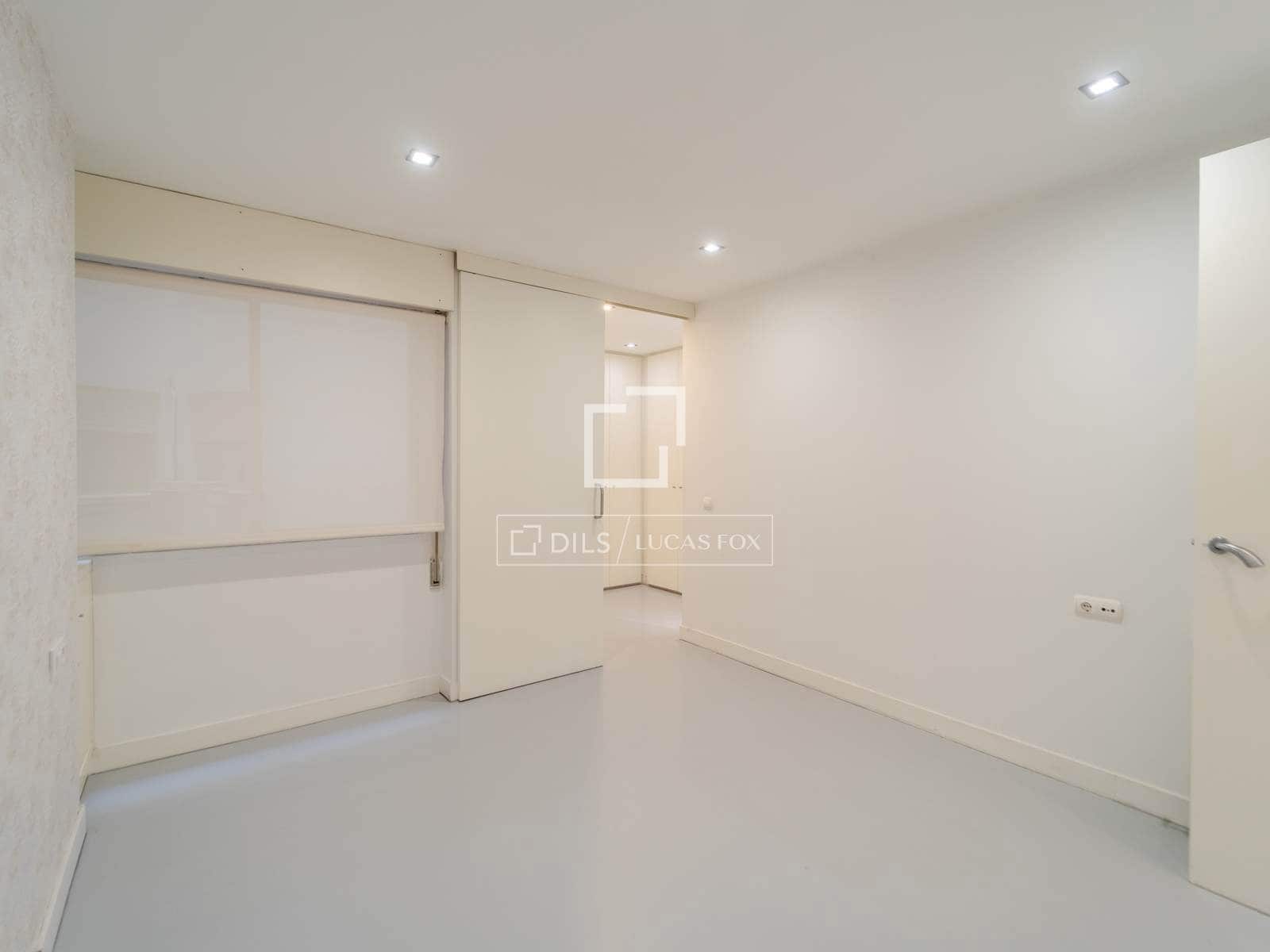 3 bedroom Apartment for rent in Valencia city with garage - € 2,000 (Ref: 9964133)
