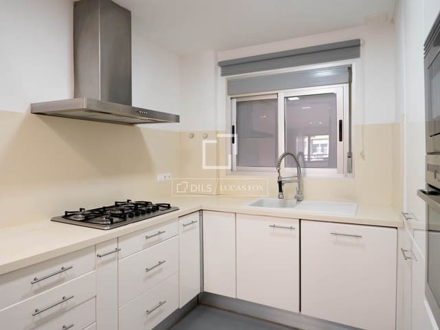 3 bedroom Apartment for rent in Valencia city with garage - € 2,000 (Ref: 9964133)