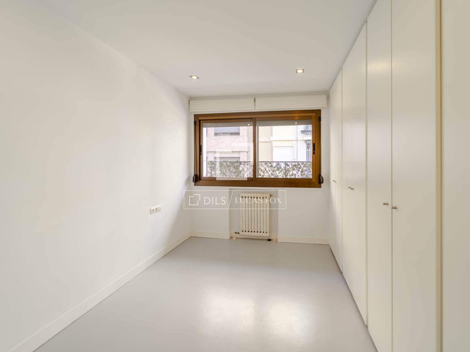 3 bedroom Apartment for rent in Valencia city with garage - € 2,000 (Ref: 9964133)