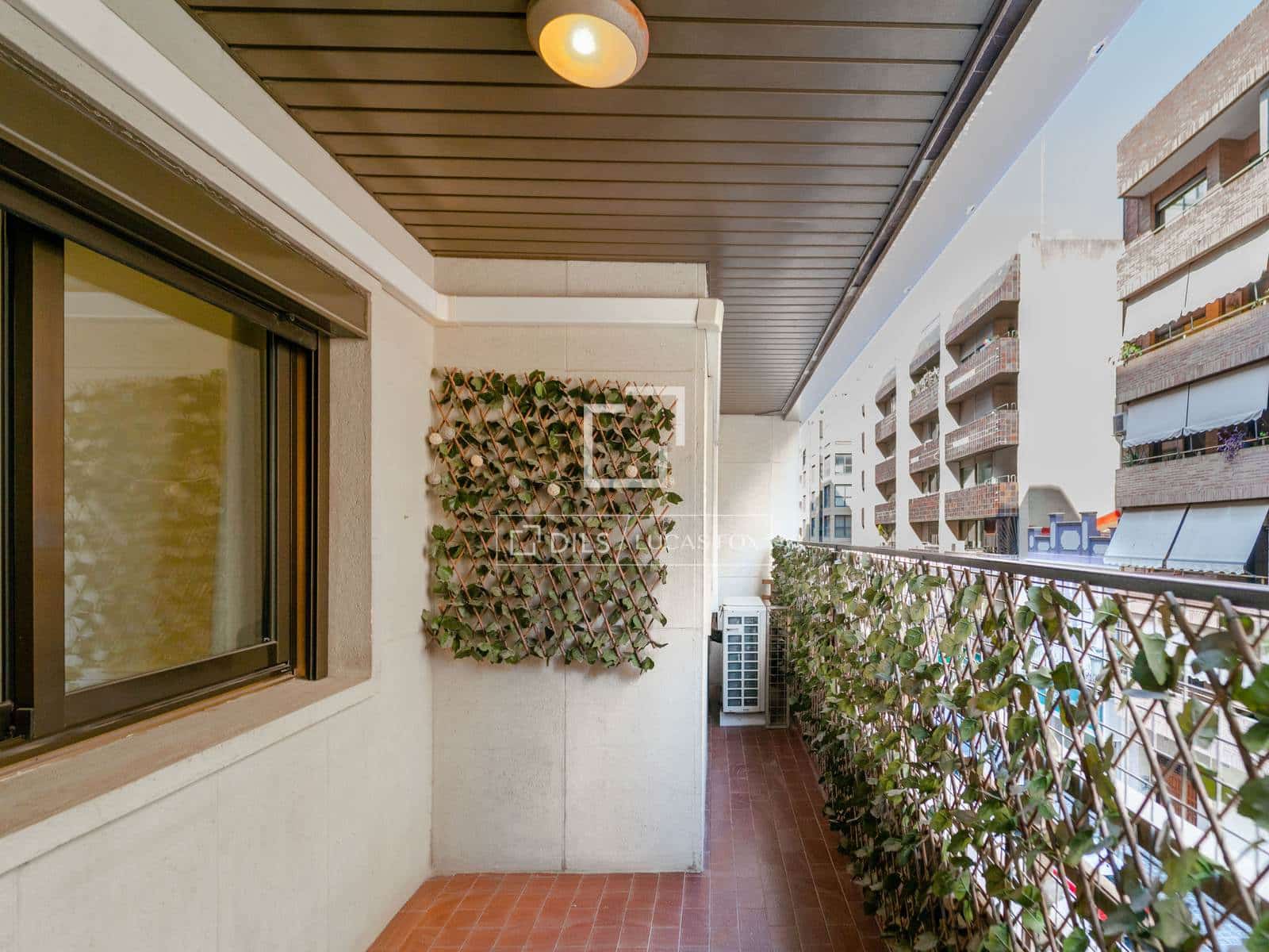 3 bedroom Apartment for rent in Valencia city with garage - € 2,000 (Ref: 9964133)