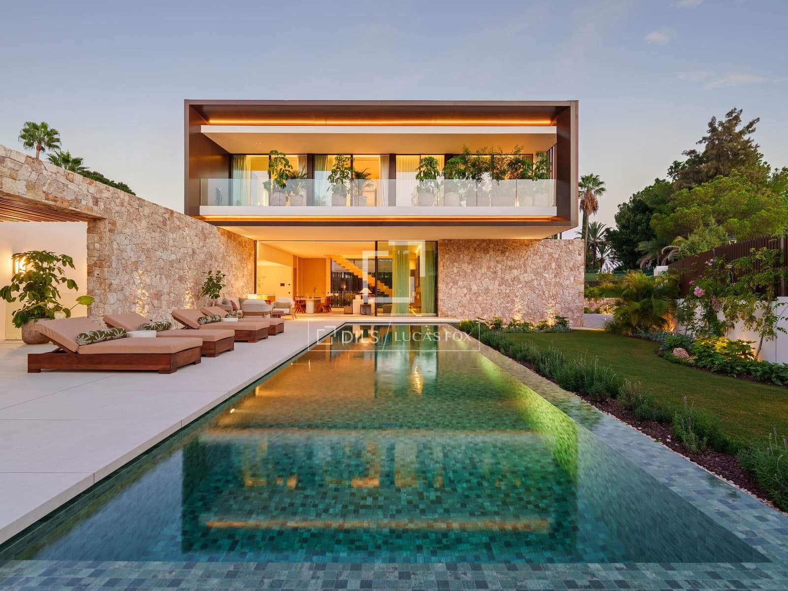 5 slaapkamer Villa te koop in Marbella met zwembad garage - € 5.995.000 (Ref: 9964288)