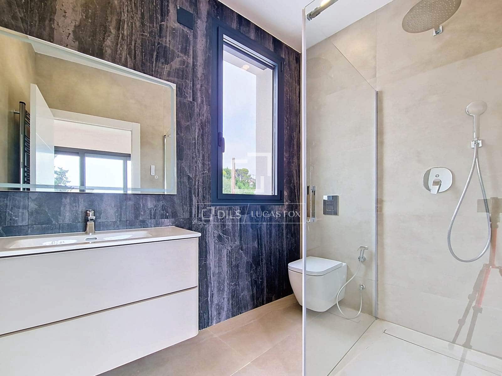 4 bedroom Villa for sale in Segur de Calafell with pool garage - € 780,000 (Ref: 9964289)