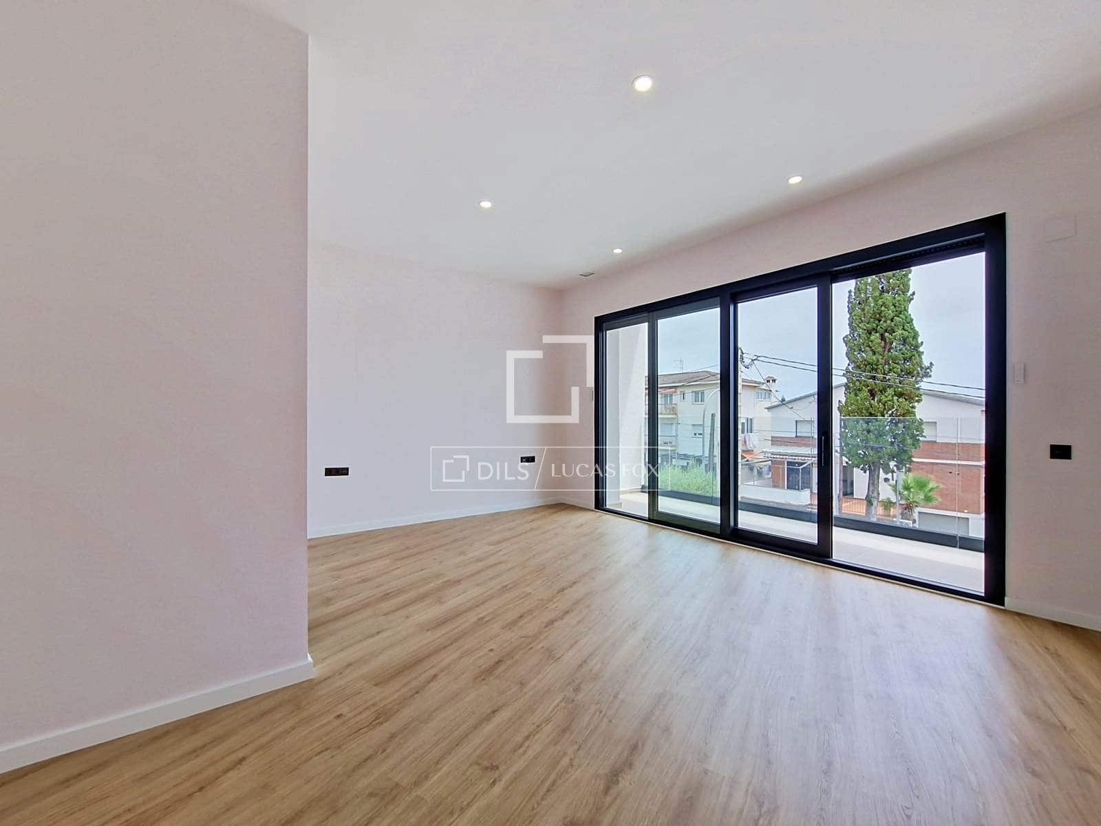 4 bedroom Villa for sale in Segur de Calafell with pool garage - € 780,000 (Ref: 9964289)