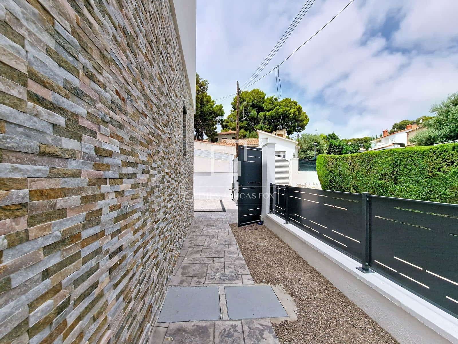4 bedroom Villa for sale in Segur de Calafell with pool garage - € 780,000 (Ref: 9964289)